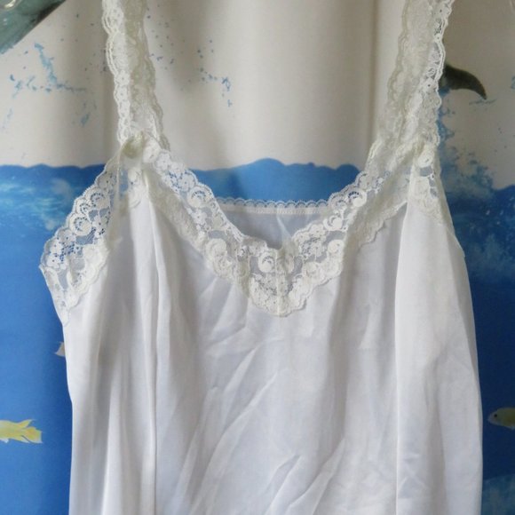 Marks & Spencer White Chemise Camisole Size 14 Canada/US (K75) - Picture 2 of 5